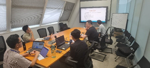 電氣知識融通國際，英語角碰撞思維火花2025.05.27.jpg